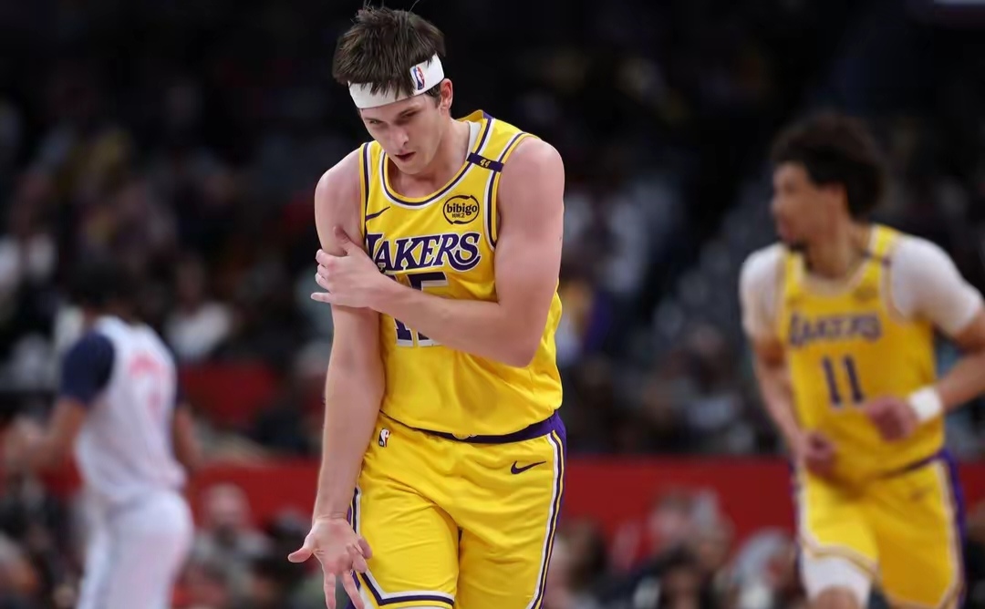 kaiyun体育平台-包含洛杉矶湖人迎NBA季后赛关键赛，国际比赛日复出首秀，管理层满意，纪律约束更严格的词条