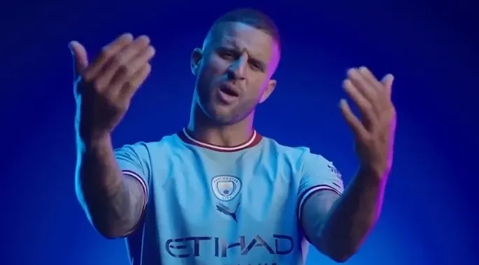 开云体育官网-关于里昂迎意大利杯关键赛，转会期回应争议，态度坚定，资深球员宣示担当的信息