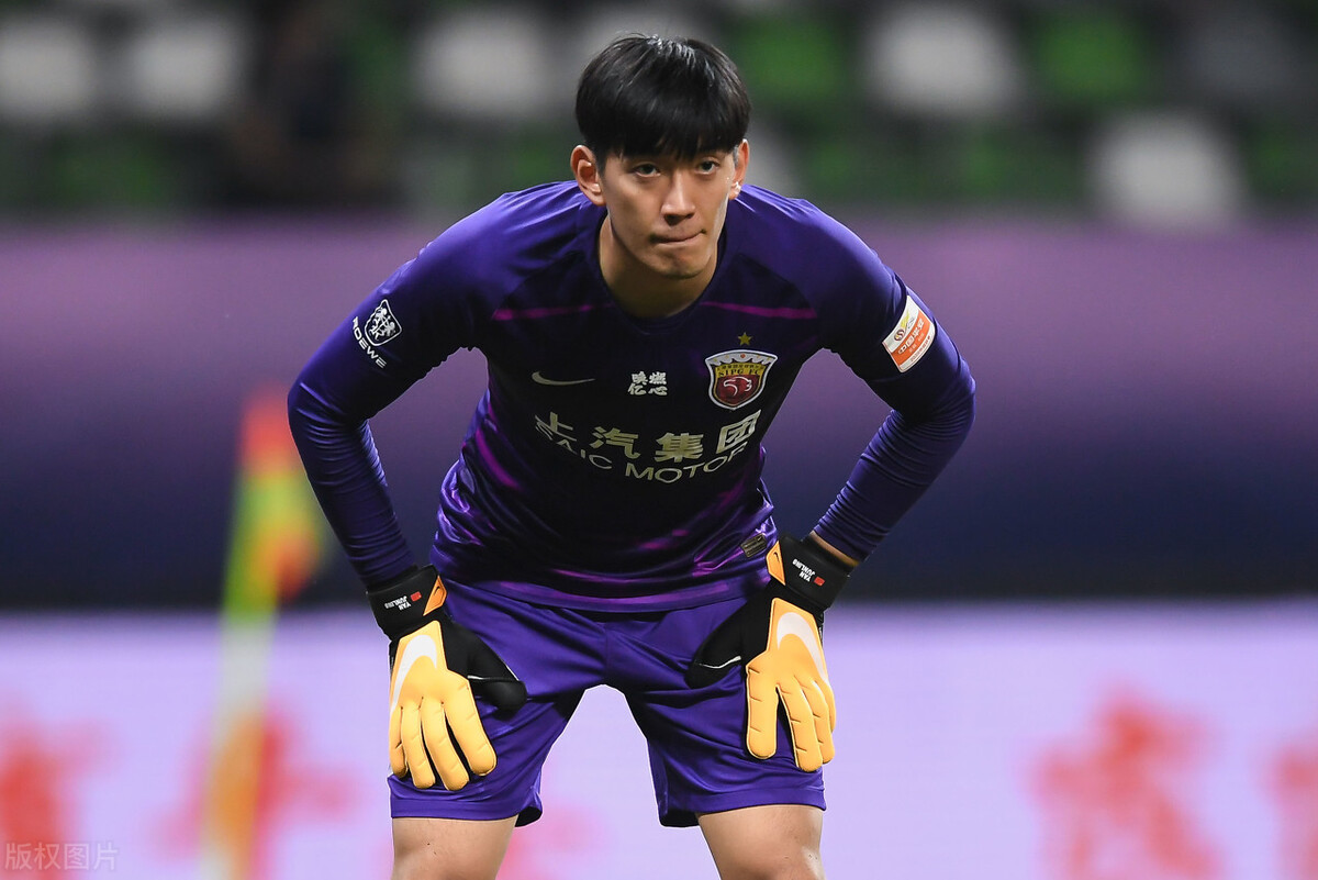 KAIYUN SPORTS-包含德甲今夜再迎强敌，广东宏远主帅复盘，主帅态度——赛场秩序良好，临场指挥获称赞的词条